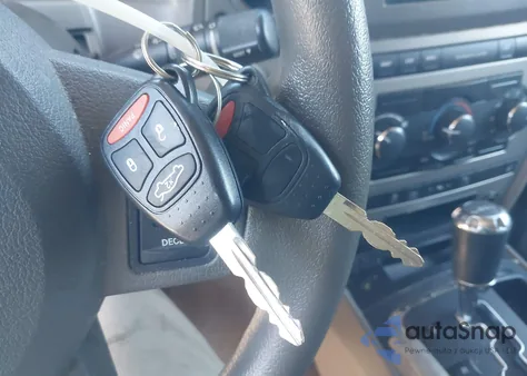 2006 Jeep Commander из США, поврежденный, VIN 1J8HG48N26C149256